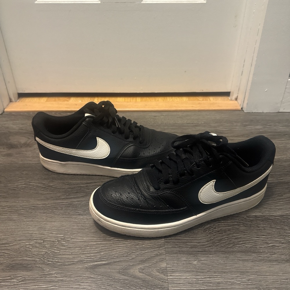 Nike Women’s Court Vision